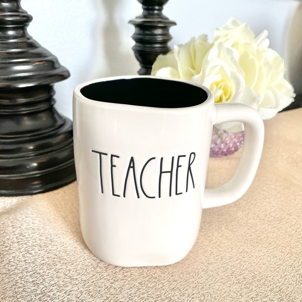 🆕Rae Dunn Ceramic TEACHER Mug